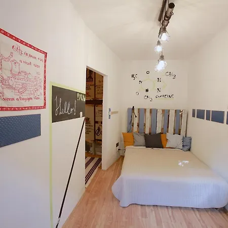 Film Poster Or Coffee Basement With Terrace Appartamento